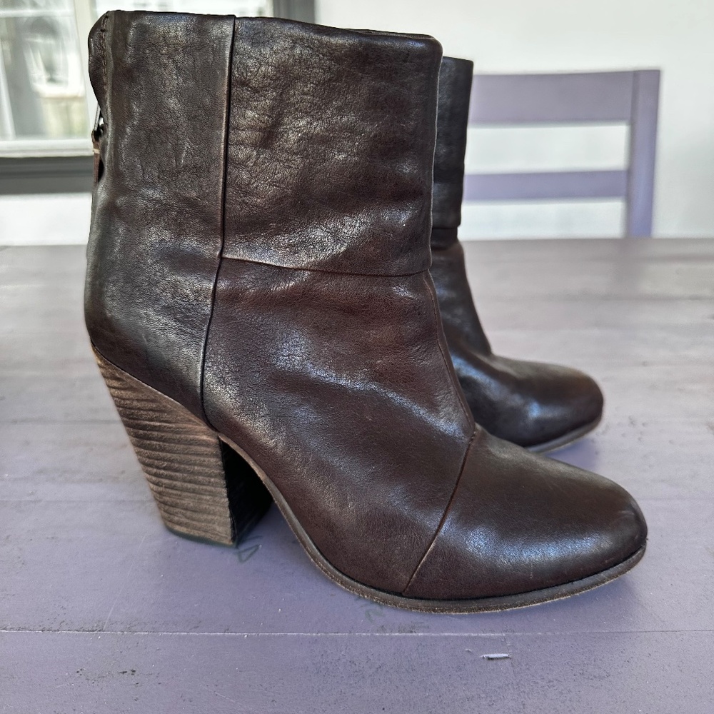 Rag and Bone Classic Newbery Brown Ankle Booties Size 37